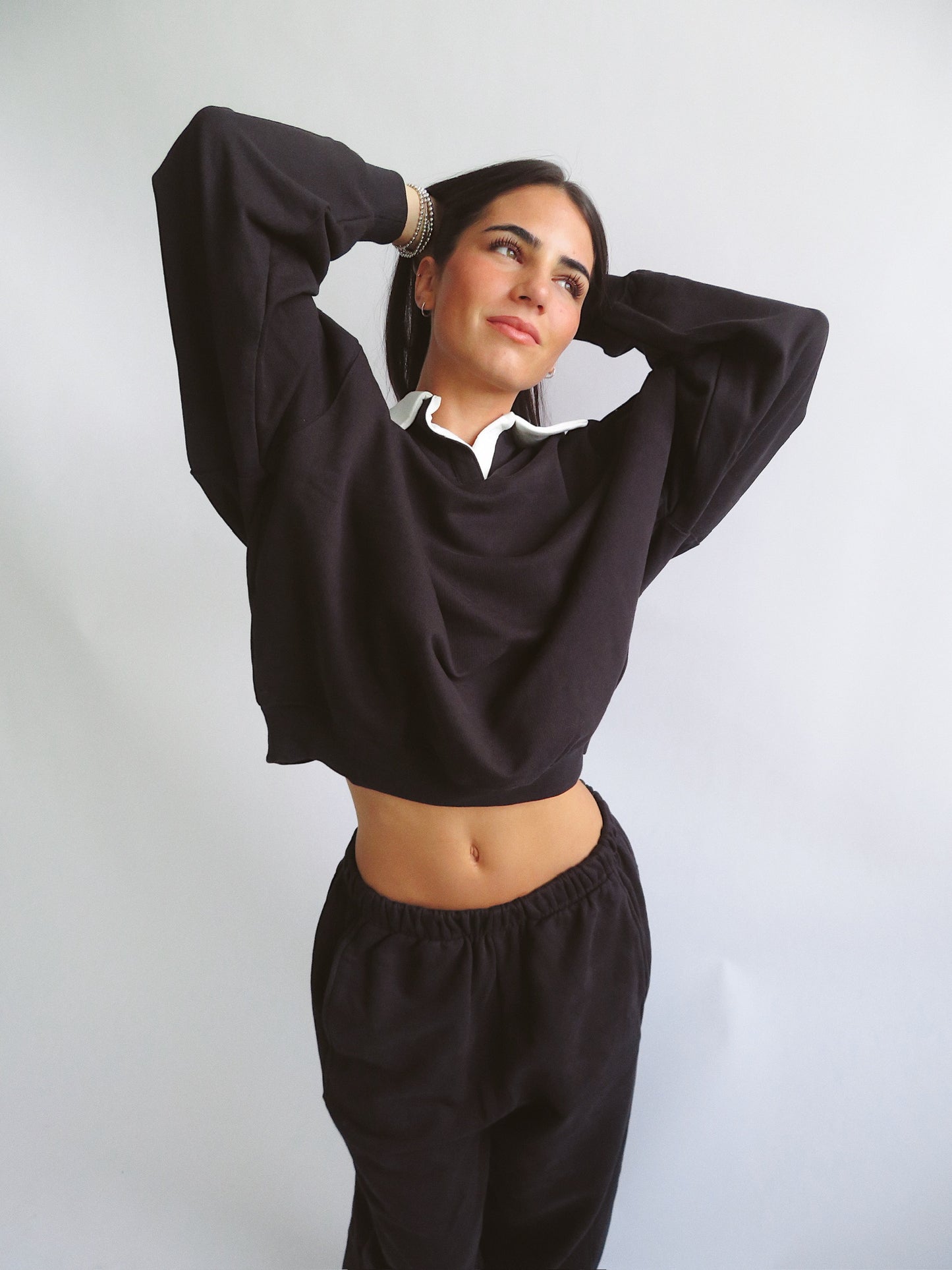 COLLARED CREW SWEATSHIRT