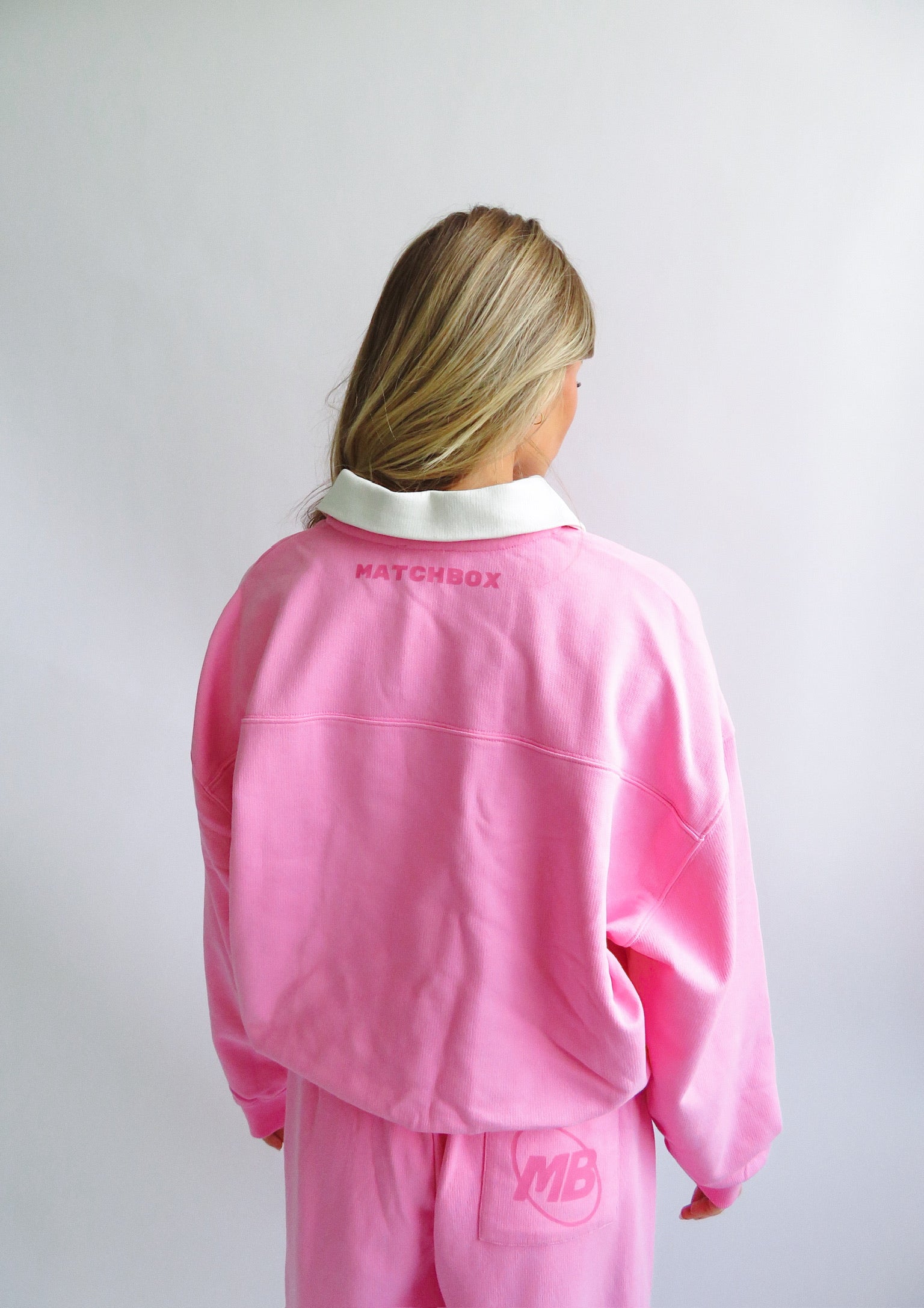 COLLARED CREW SWEATSHIRT – MATCHBOX