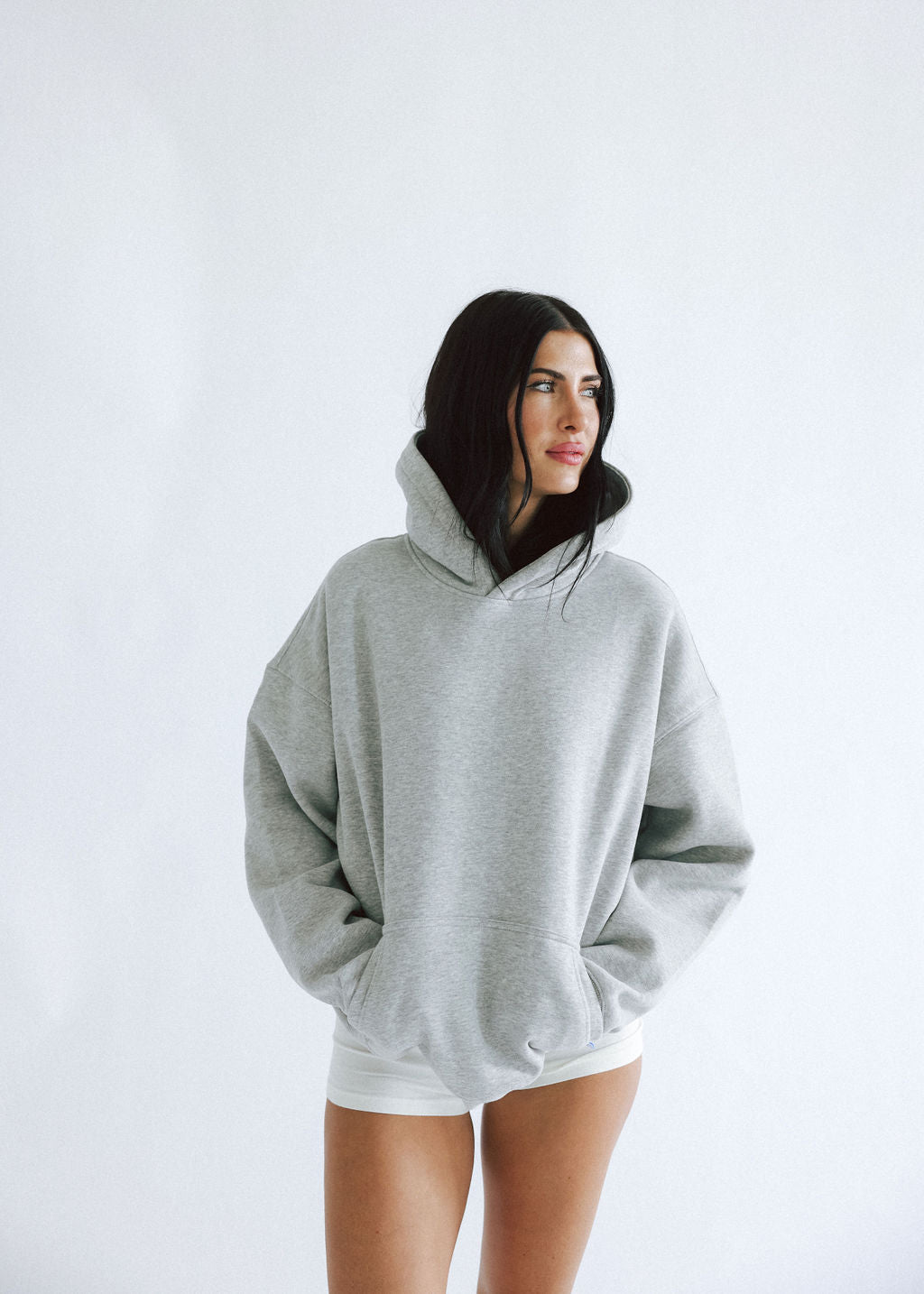 HEATHER GRAY SWEATSHIRT