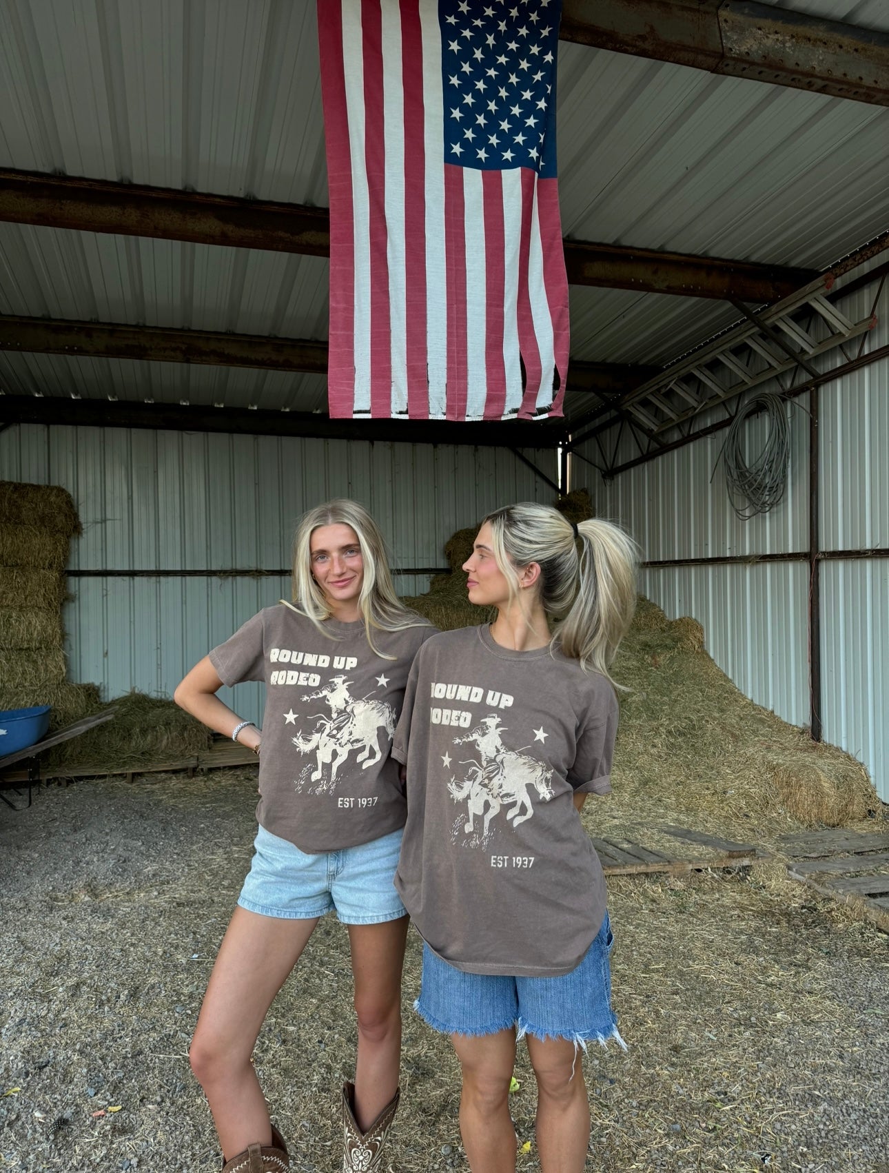 ROUND UP RODEO TEE